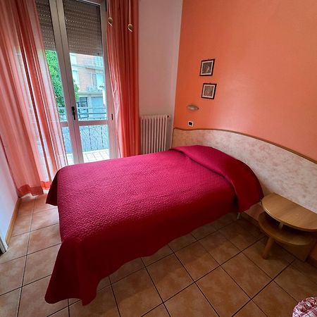 Hotel Magda Novafeltria Экстерьер фото